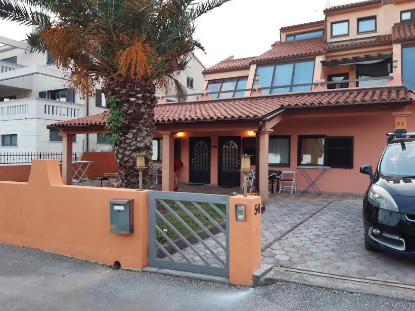 Apartmani Delas ペシュチャーナ・ウヴァラ エクステリア 写真