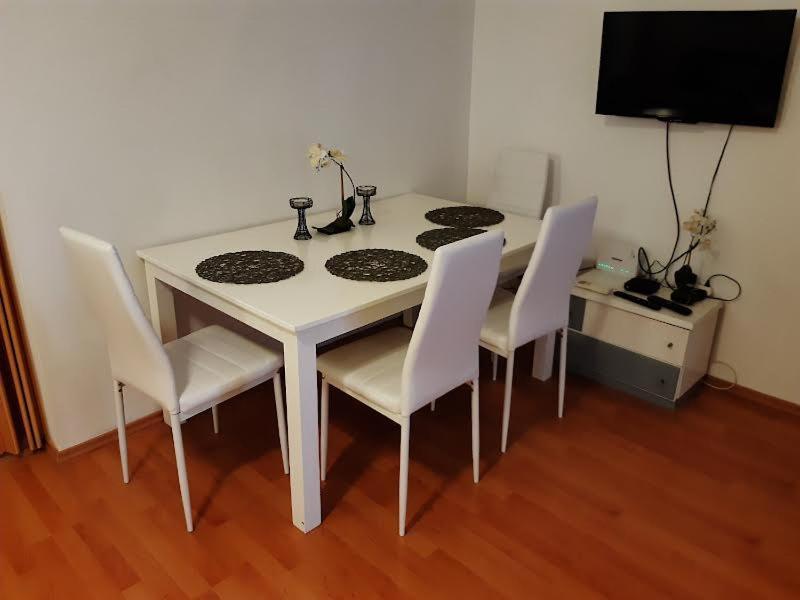 Apartmani Delas ペシュチャーナ・ウヴァラ エクステリア 写真