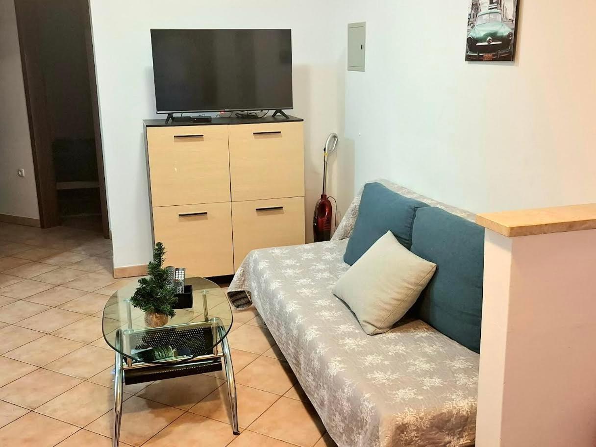 Apartmani Delas ペシュチャーナ・ウヴァラ エクステリア 写真
